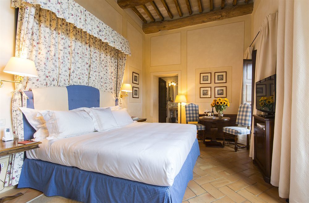 Castello Banfi - Il Borgo - Relais Et Chateaux Poggio alle Mura Luaran gambar