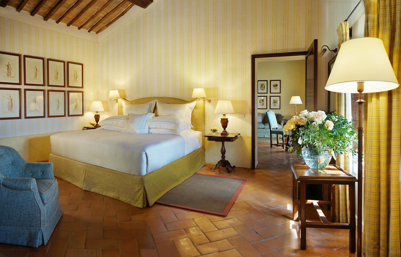Castello Banfi - Il Borgo - Relais Et Chateaux Poggio alle Mura Luaran gambar