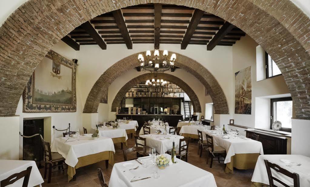 Castello Banfi - Il Borgo - Relais Et Chateaux Poggio alle Mura Luaran gambar