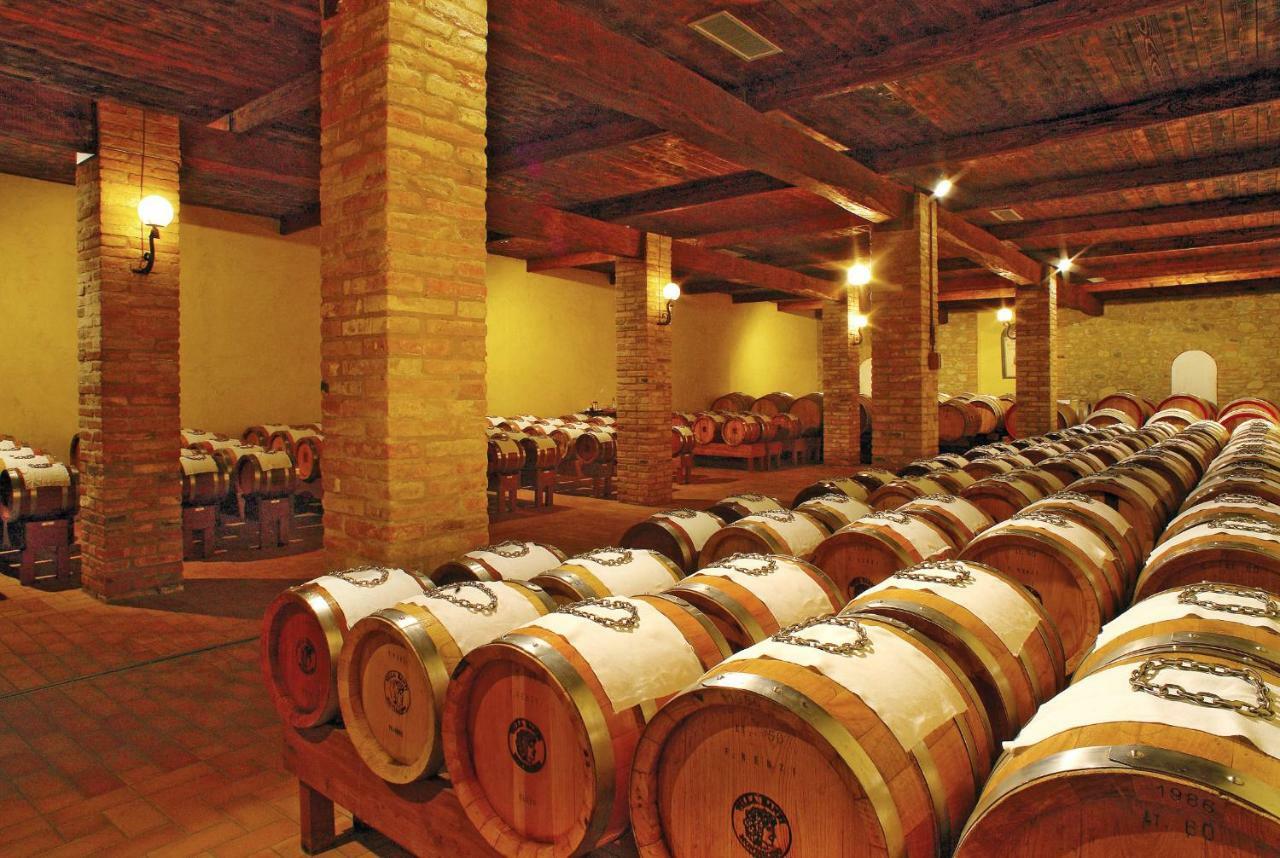 Castello Banfi - Il Borgo - Relais Et Chateaux Poggio alle Mura Luaran gambar